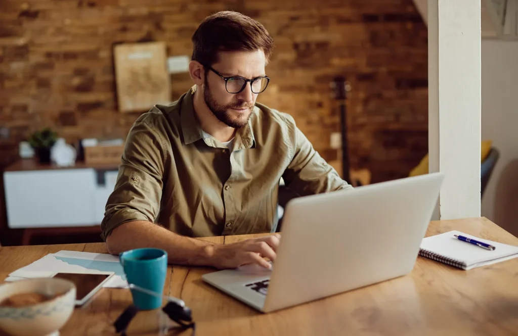 <span style="color:#00A99D;">Maximizing Returns: </span> The 6 Strategic Advantages of Outsourced CFO Advisory Services